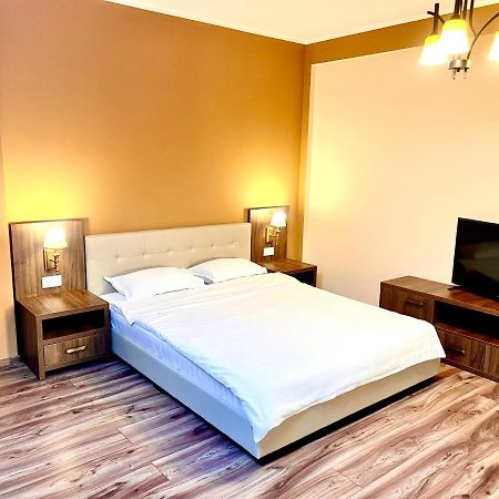 Complex Azar Hotel Galati  Exterior photo
