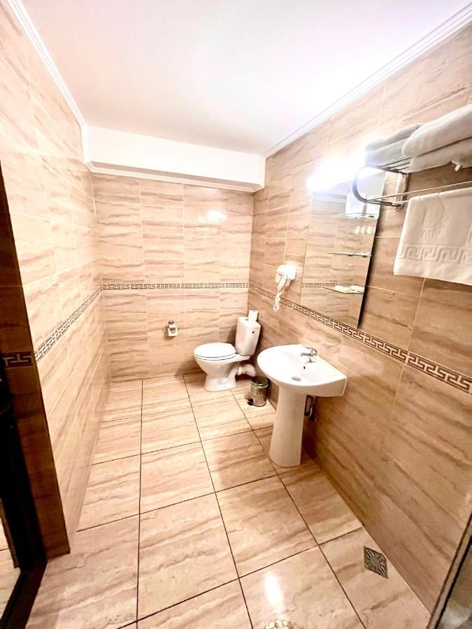 Complex Azar Hotel Galati  Exterior photo