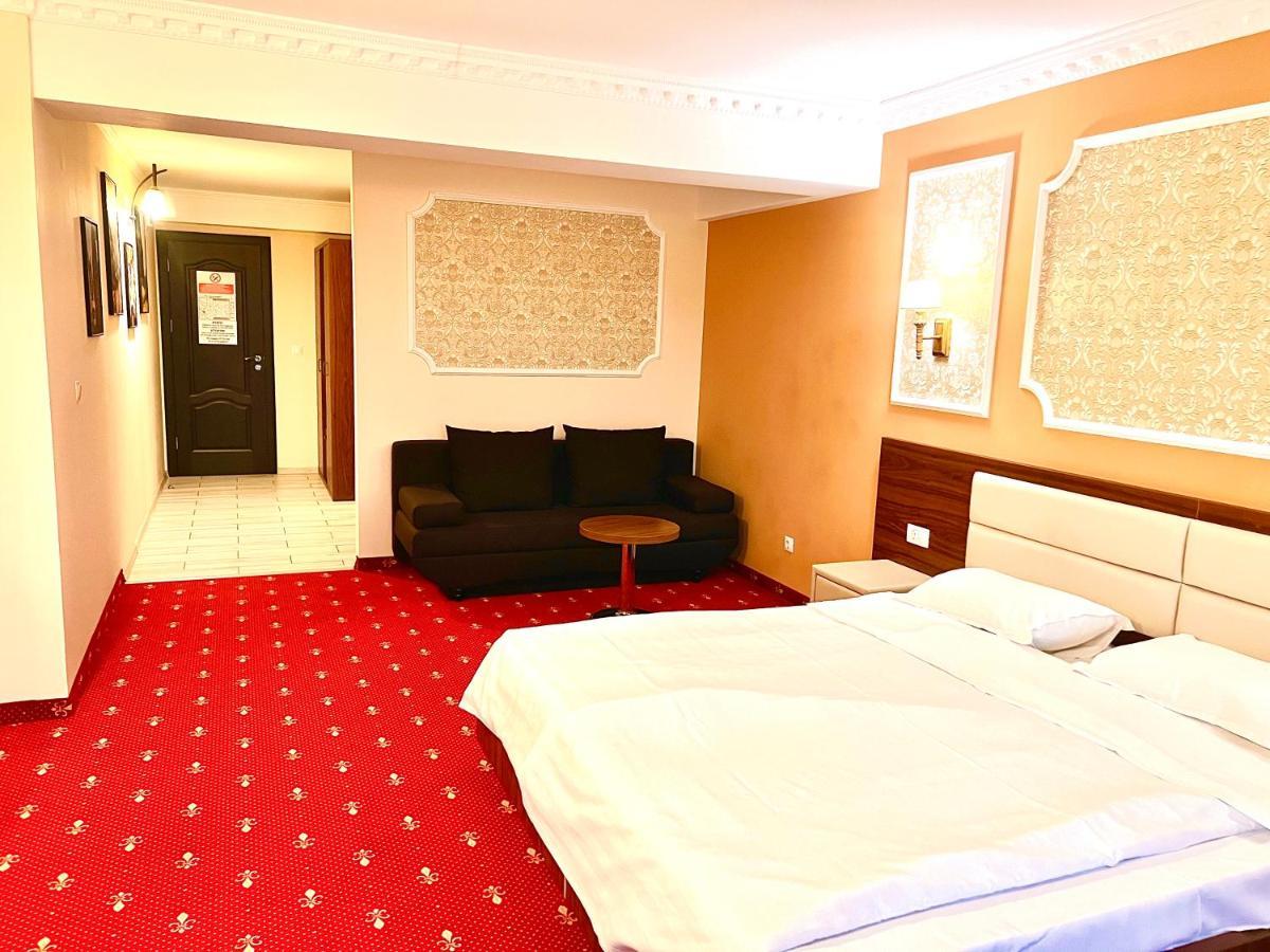 Complex Azar Hotel Galati  Exterior photo