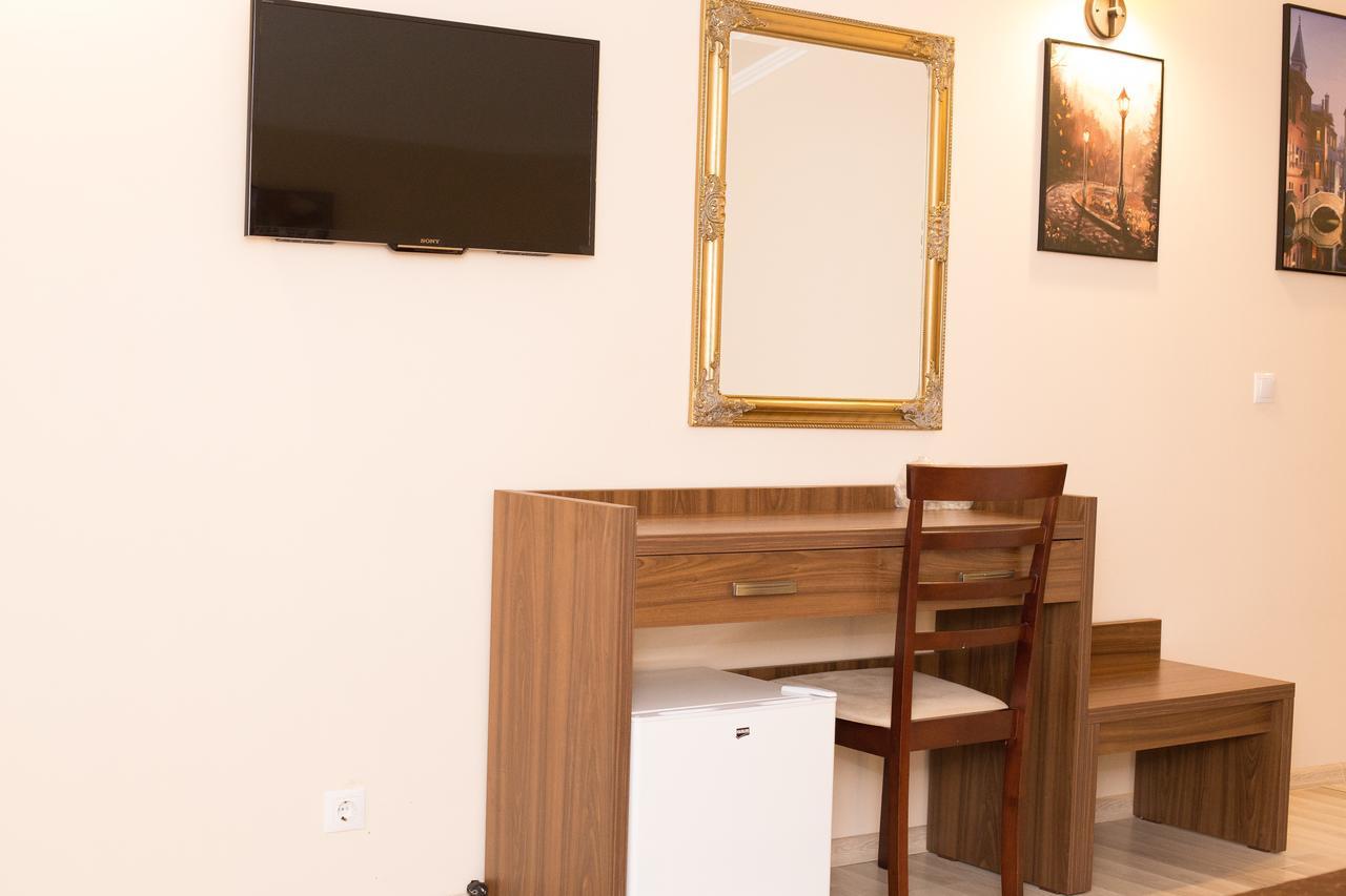 Complex Azar Hotel Galati  Exterior photo